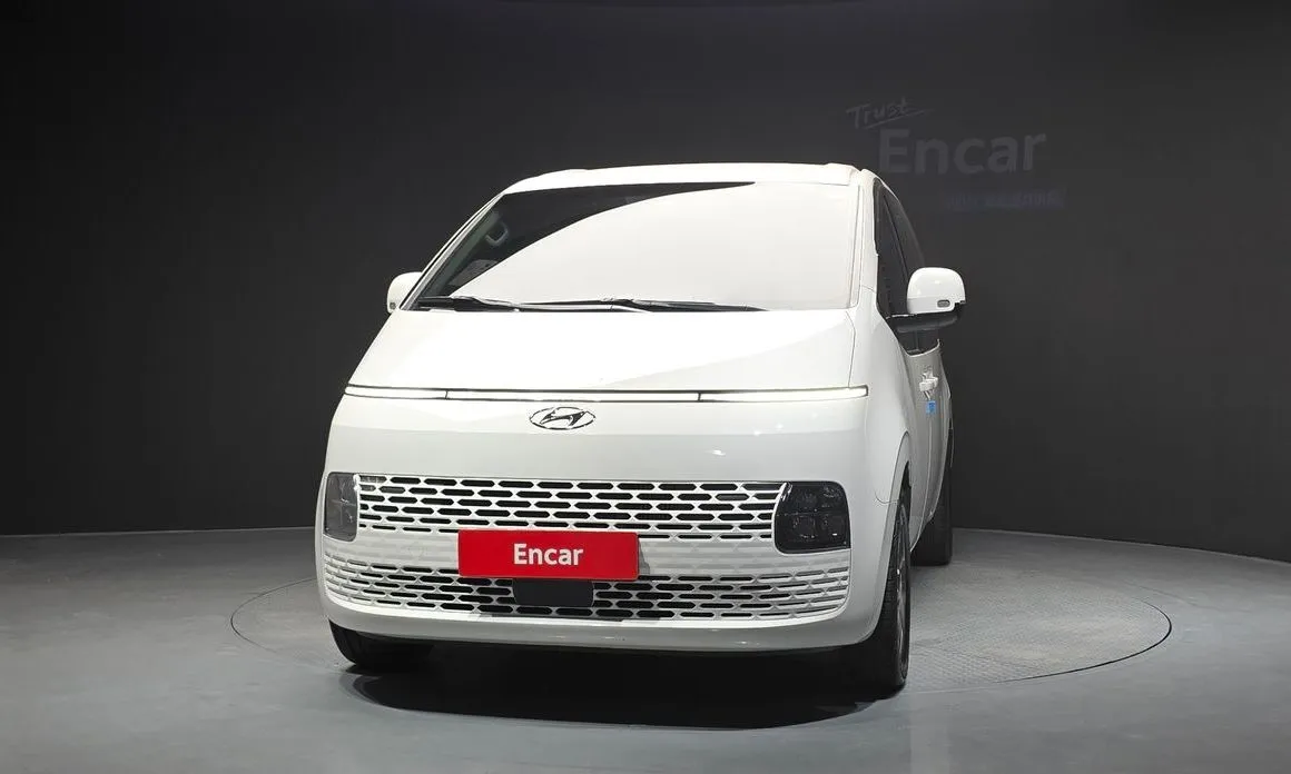 Hyundai Staria — фото 2