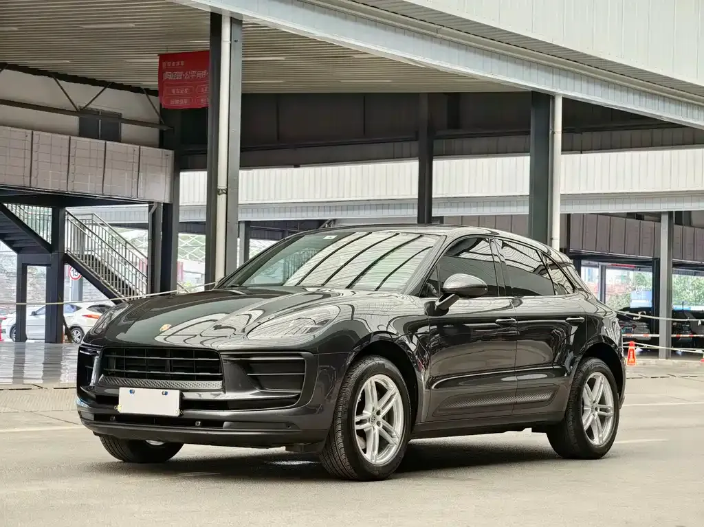 Porsche Macan — фото 1