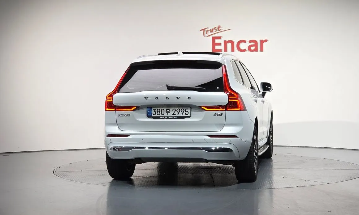 Volvo XC60 — фото 3