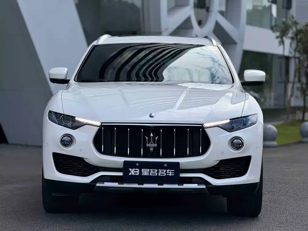 Maserati Levante — фото 3