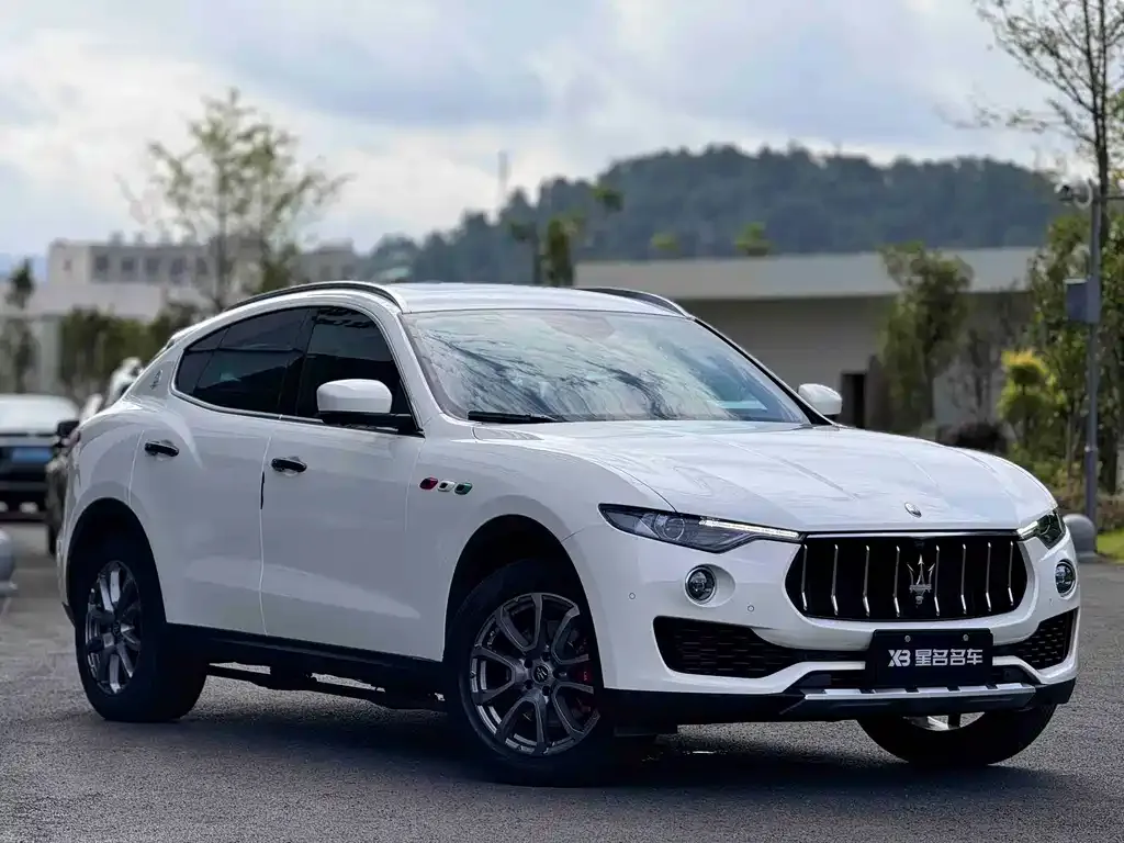 Maserati Levante — фото 2