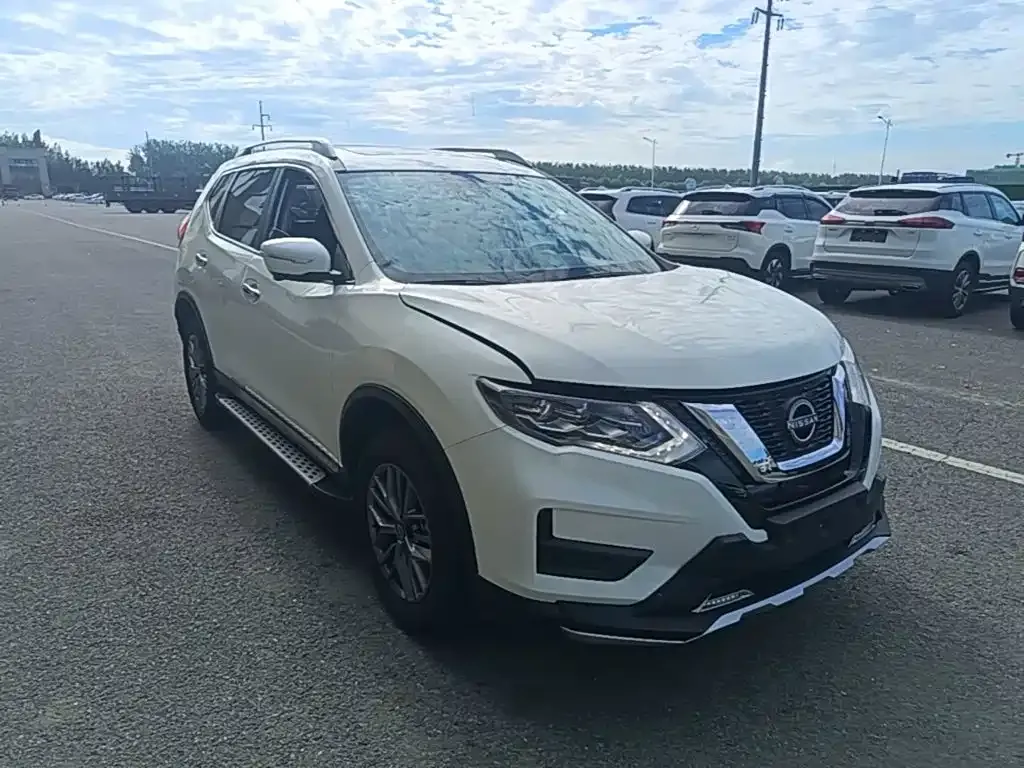 Nissan X-Trail — фото 6