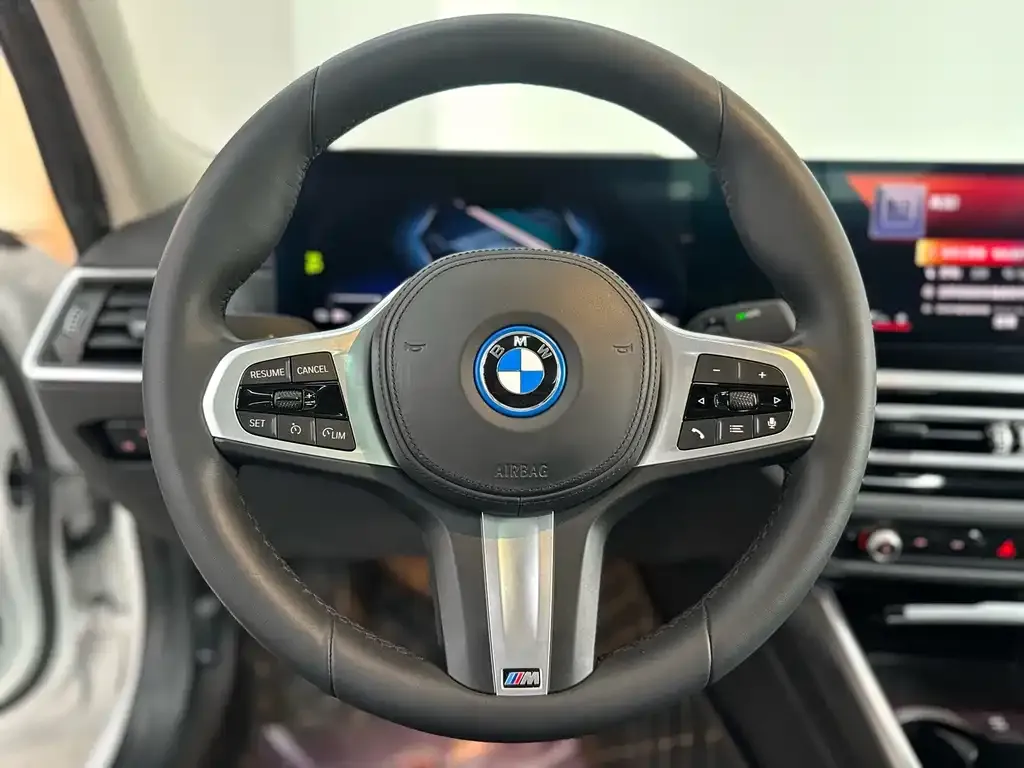 BMW i3 — фото 7