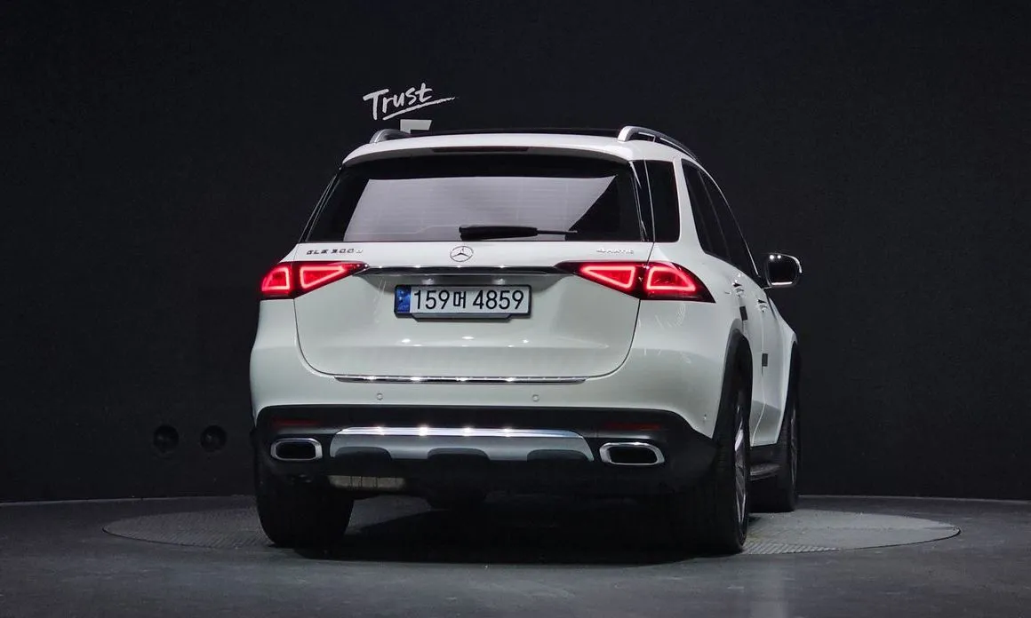 Mercedes-Benz GLE-Class — фото 4