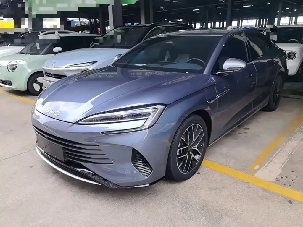 BYD Seal — фото 1