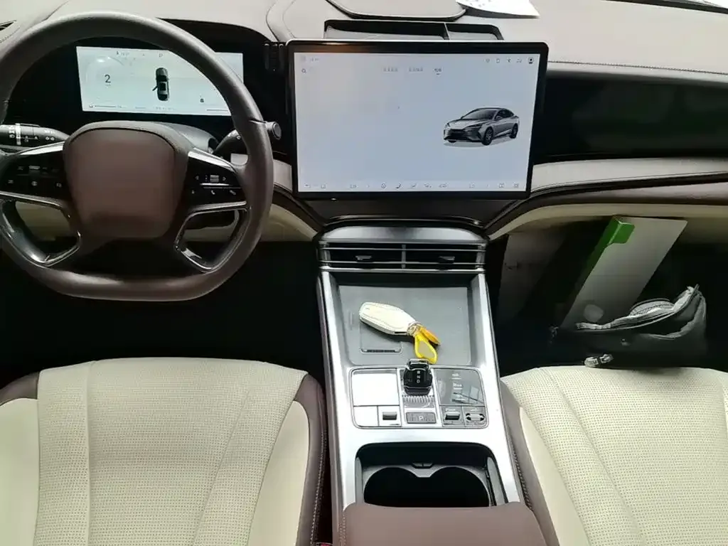BYD Seal — фото 7