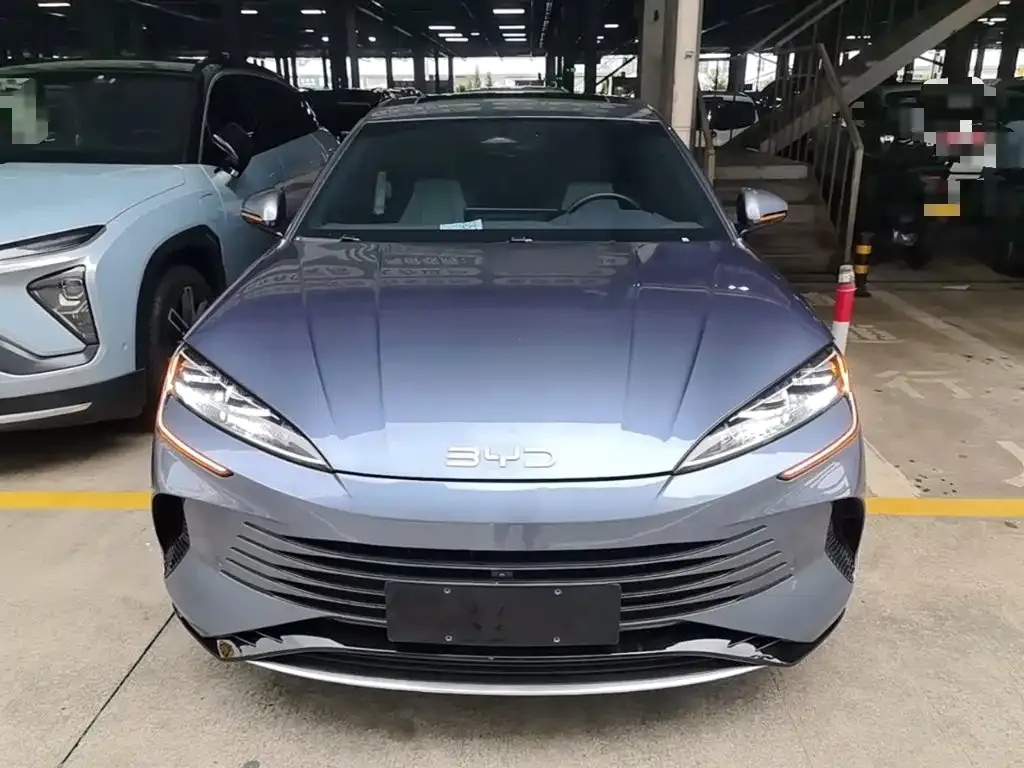 BYD Seal — фото 6