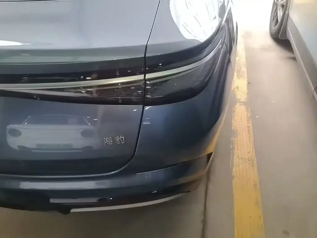 BYD Seal — фото 3
