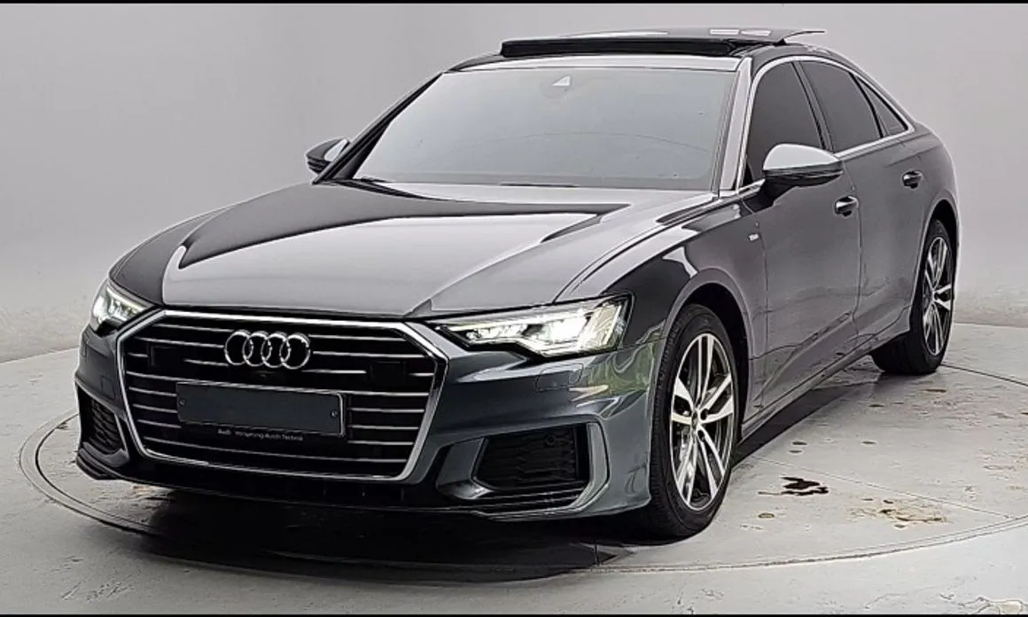Audi A6 — фото 1
