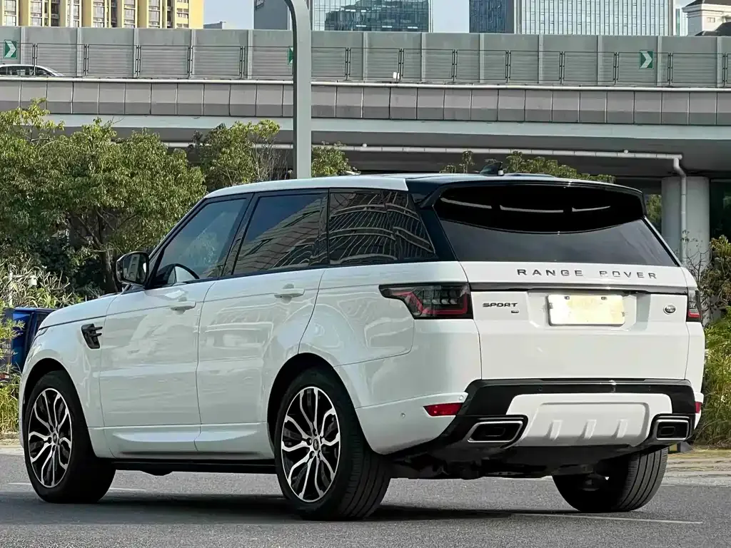 Land Rover Sport — фото 8