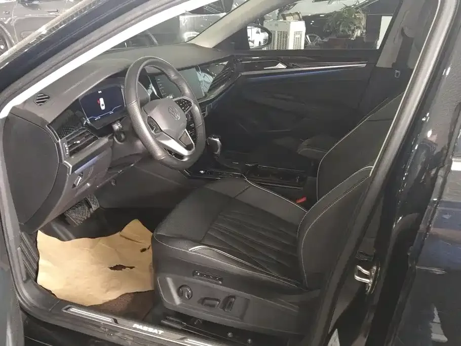 Volkswagen Passat — фото 10