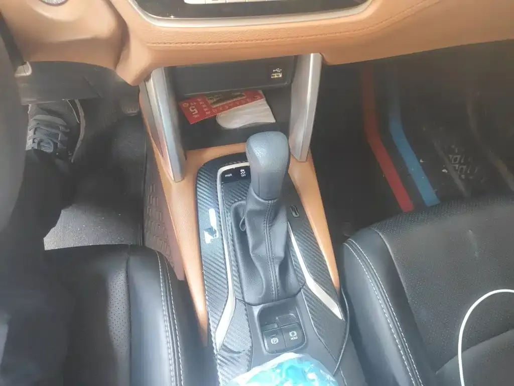 Toyota Corolla Cross — фото 3