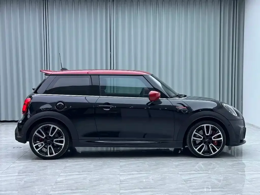 MINI JCW (John Cooper Works) — фото 9