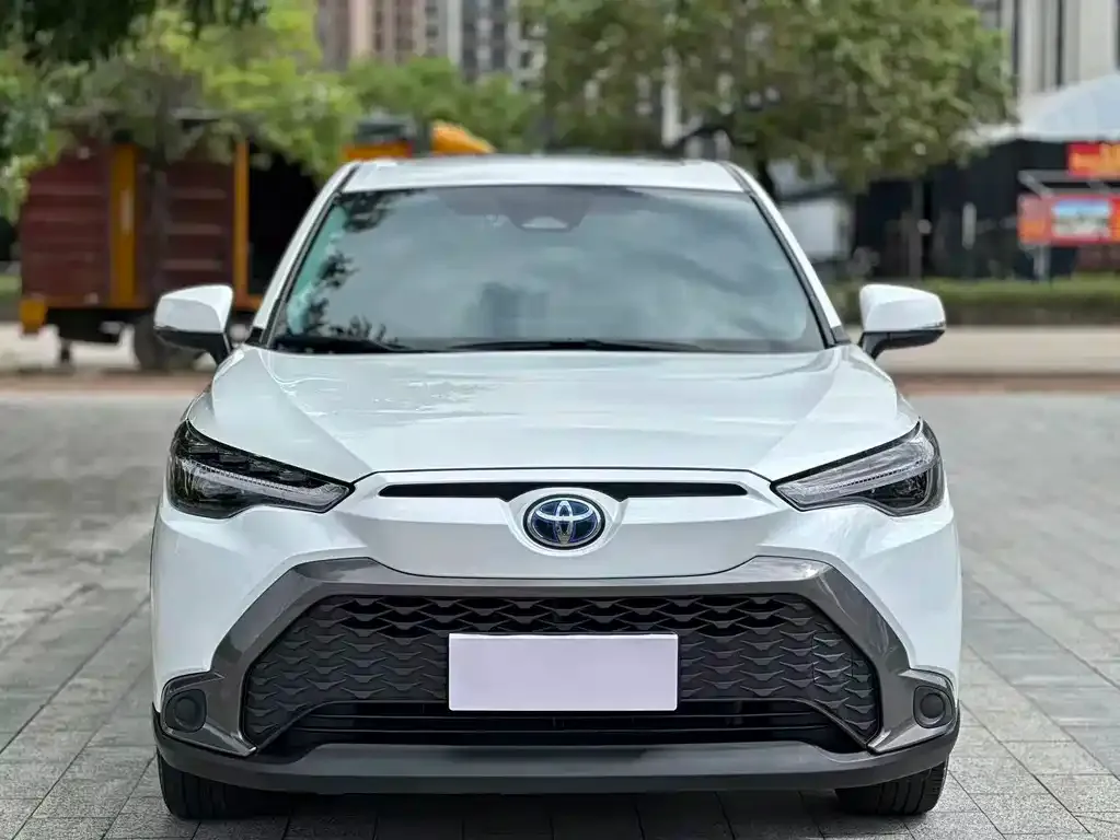 Toyota Frontlander — фото 4