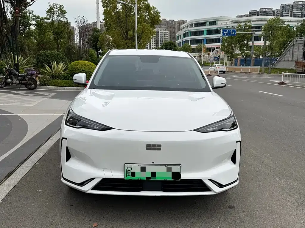 Geely Galaxy E5 — фото 1