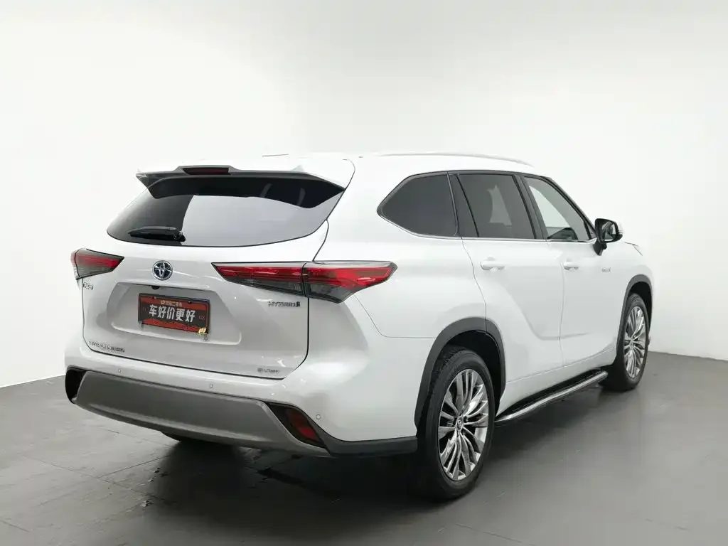 Toyota Highlander — фото 4