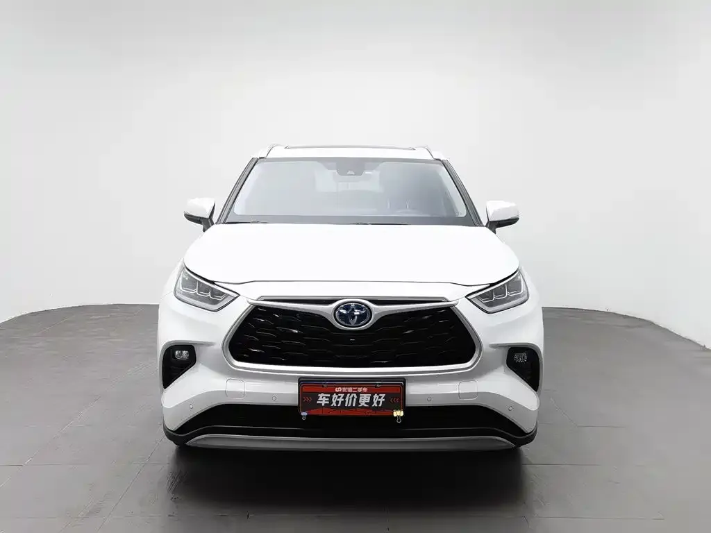 Toyota Highlander — фото 6