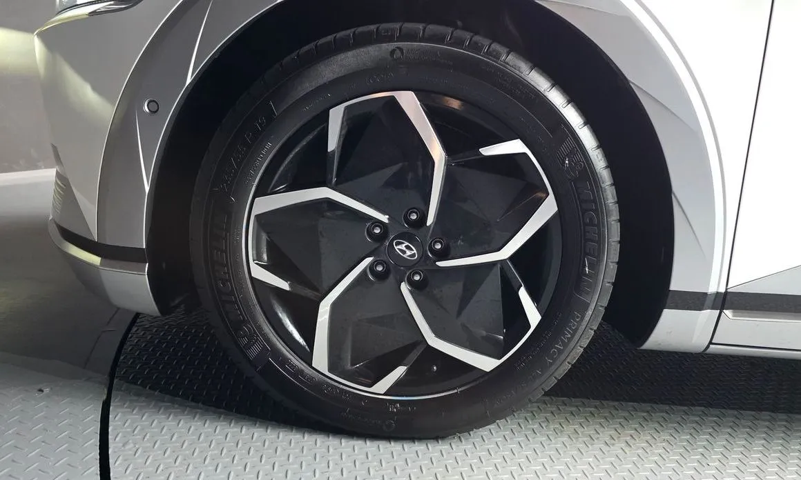 Hyundai Ioniq5 — фото 8