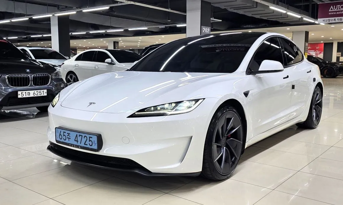Tesla Model 3 — фото 5