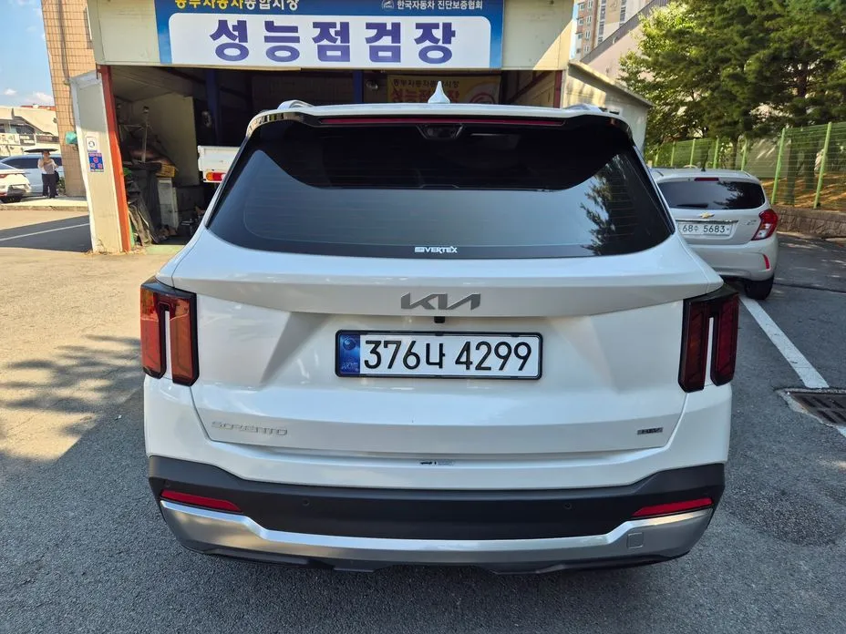 Kia Sorento — фото 10