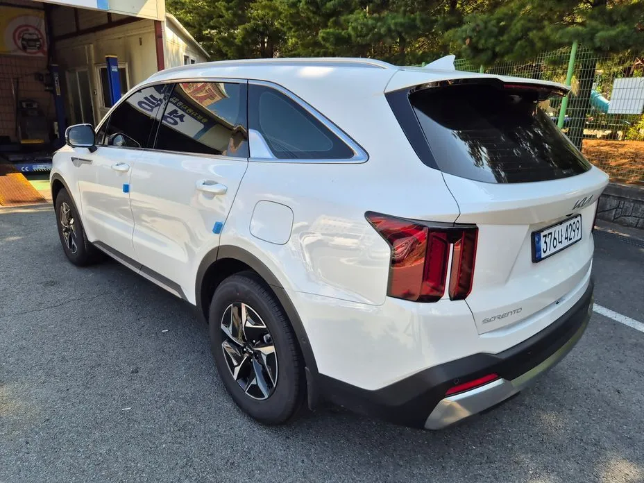 Kia Sorento — фото 6