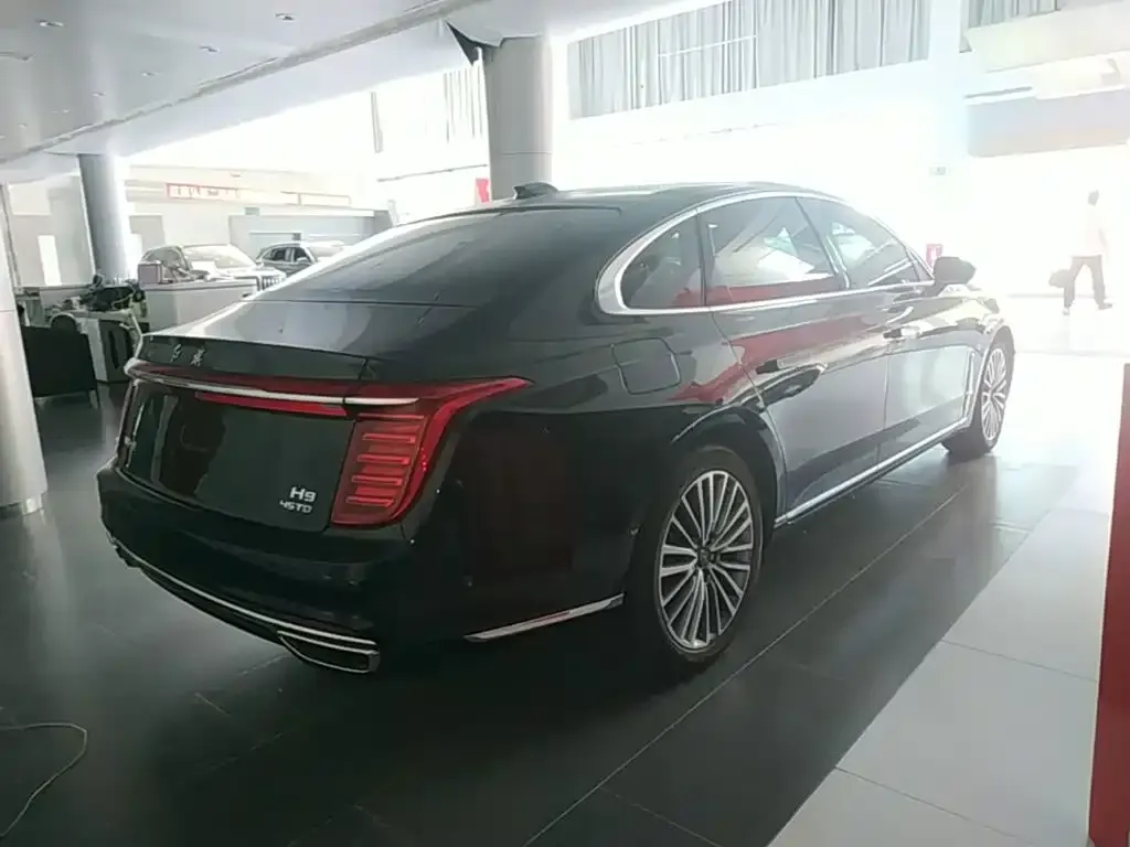Hongqi H9 — фото 2