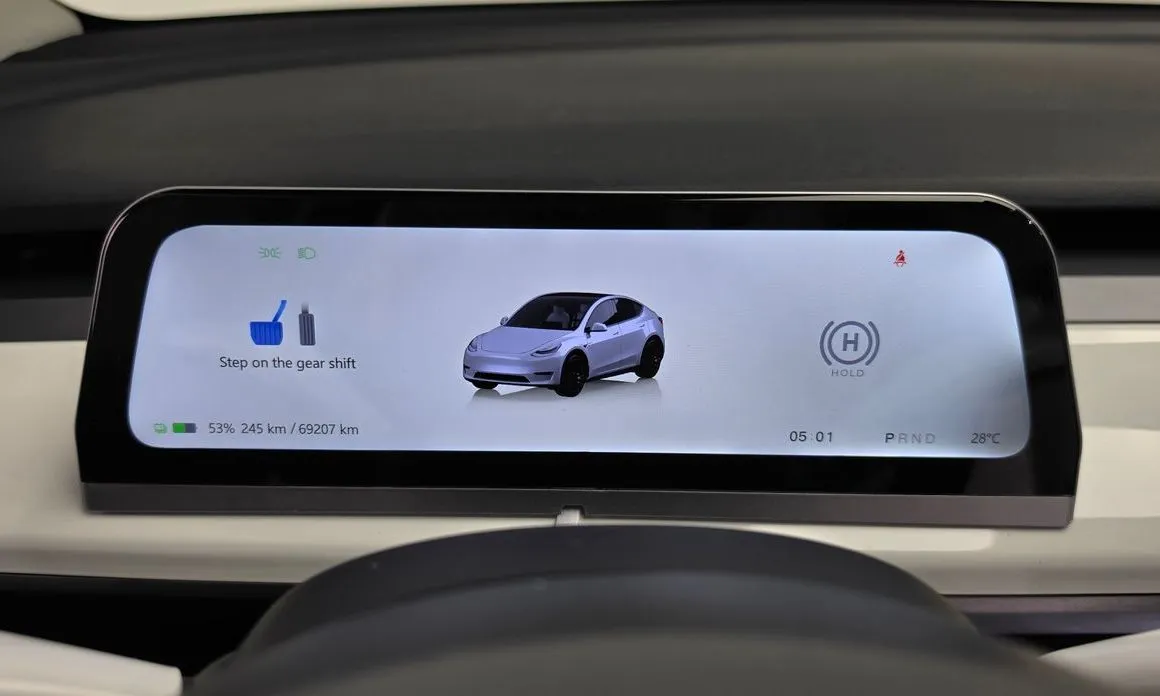 Tesla Model Y — фото 3