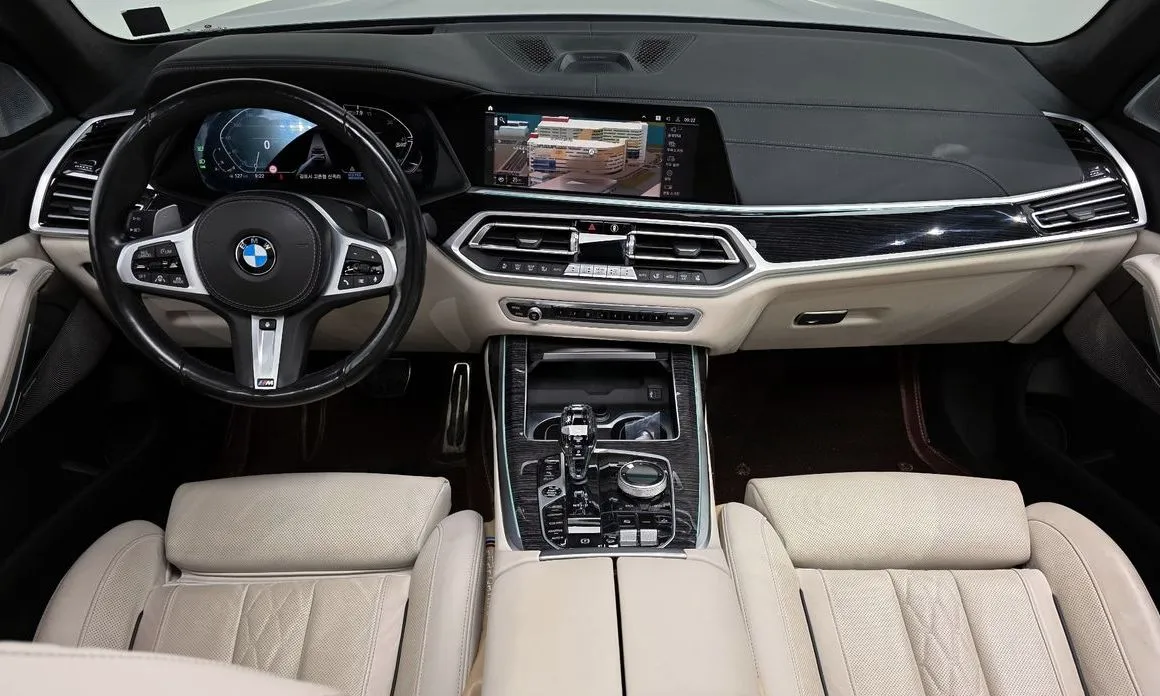 BMW X7 — фото 8