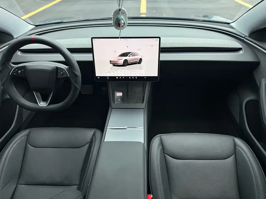 Tesla Model 3 — фото 2