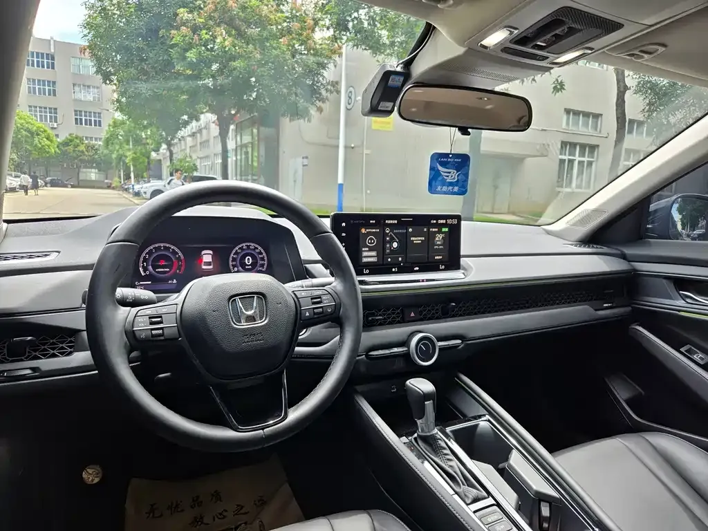 Honda Accord — фото 3