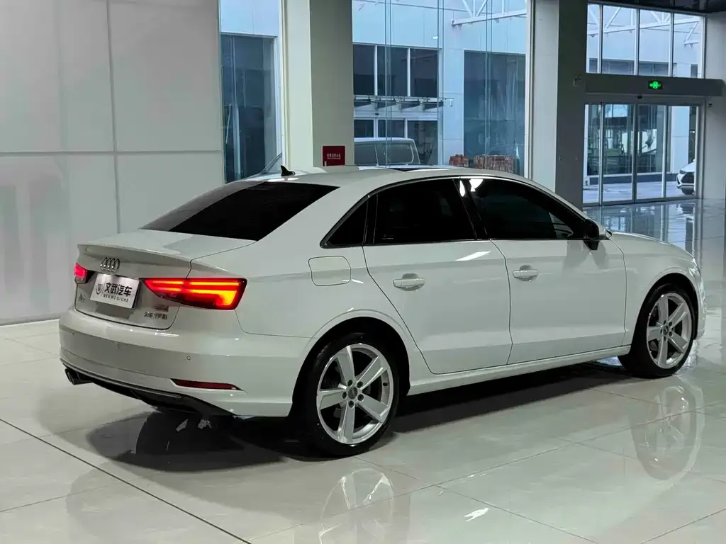 Audi A3 — фото 9