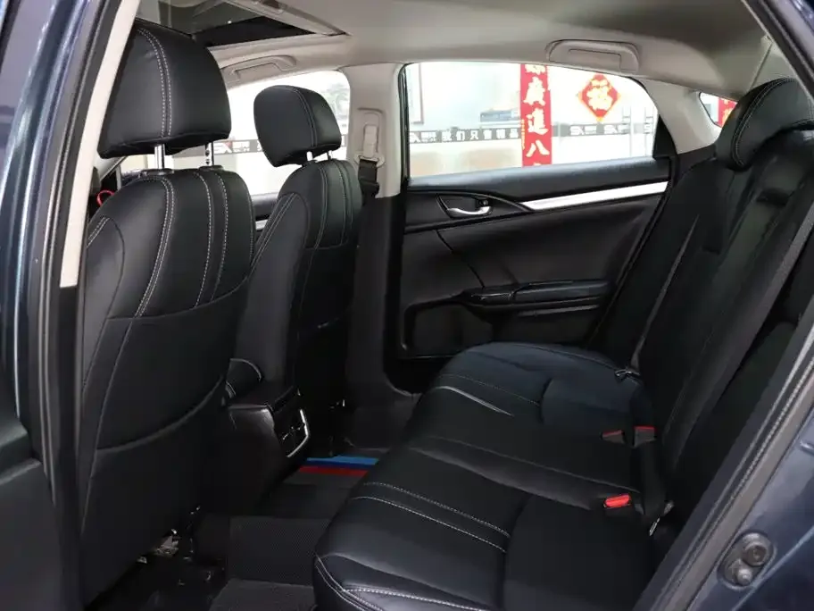 Honda Civic — фото 7