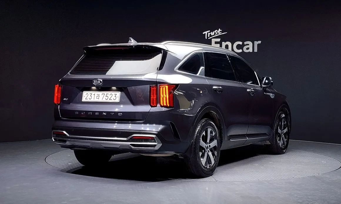 Kia Sorento — фото 9