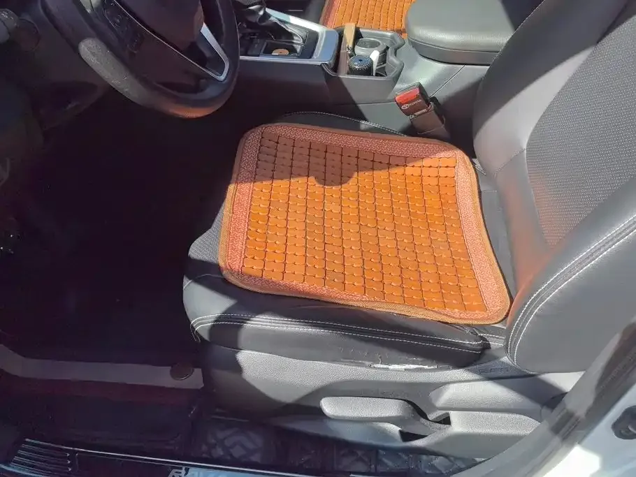 Toyota RAV4 — фото 10