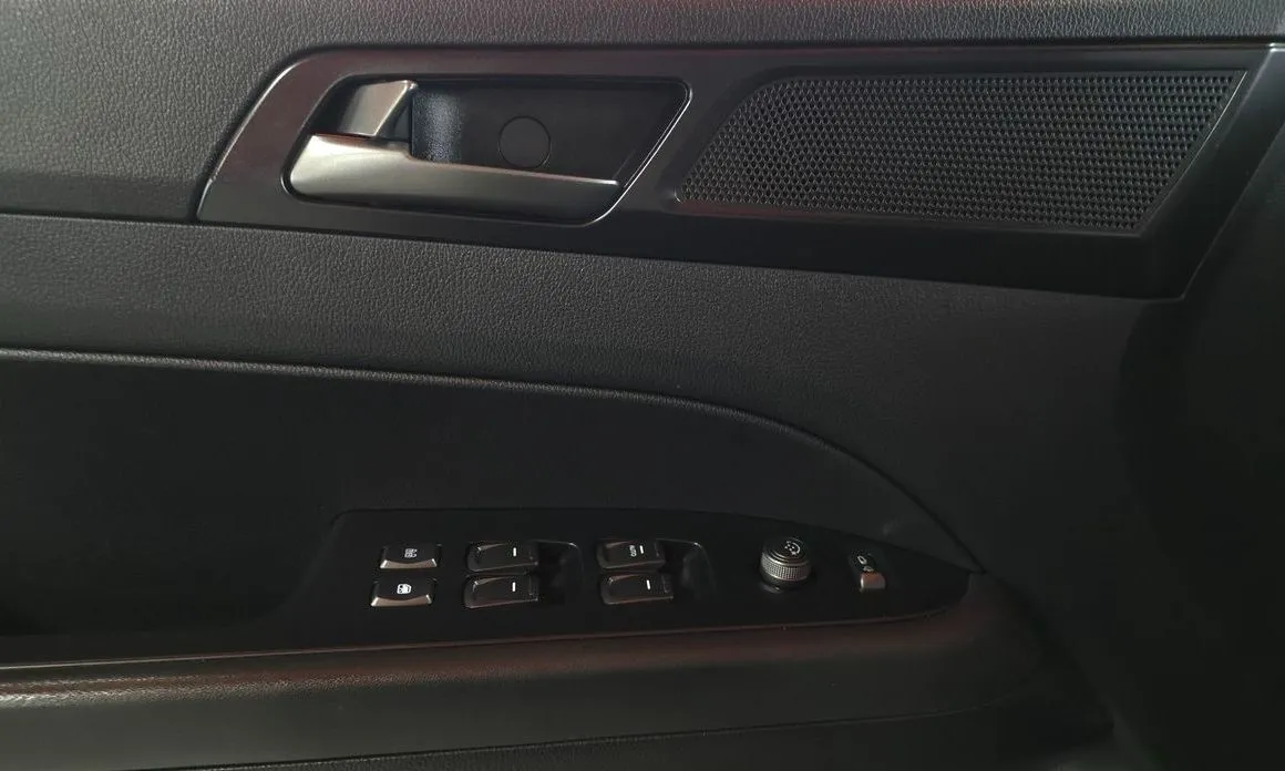 KG Mobility (Ssangyong) Rexton — фото 2