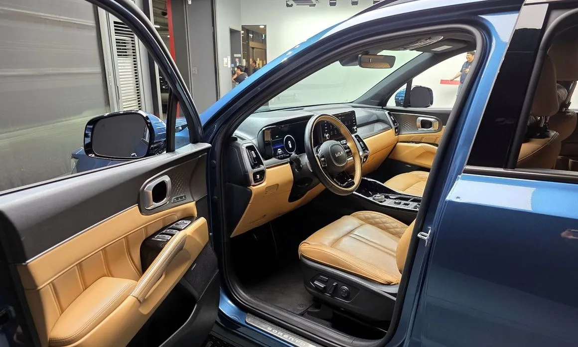 Kia Sorento — фото 9