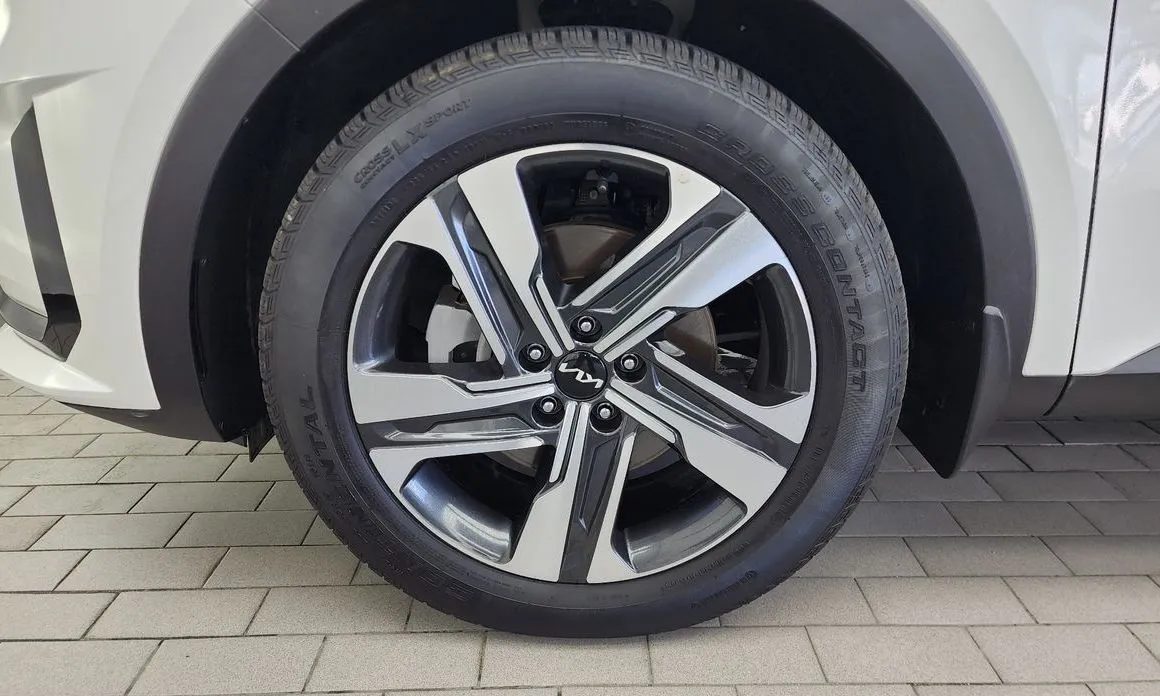 Kia Sorento — фото 7