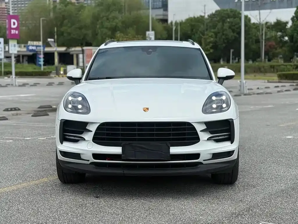 Porsche Macan — фото 10
