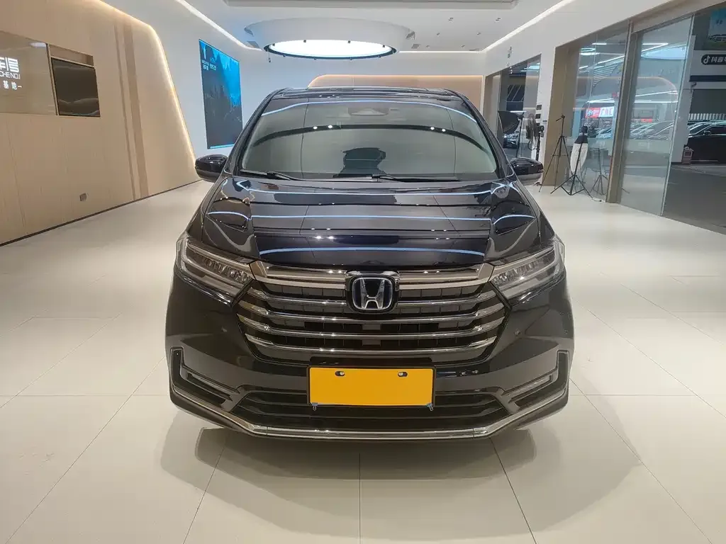Honda Odyssey — фото 10