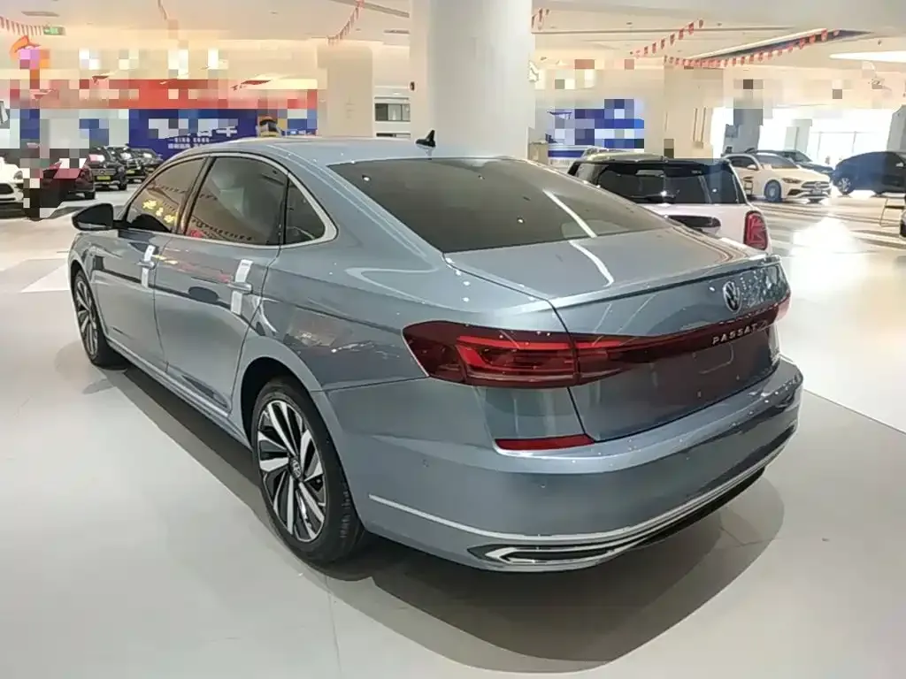 Volkswagen Passat — фото 6