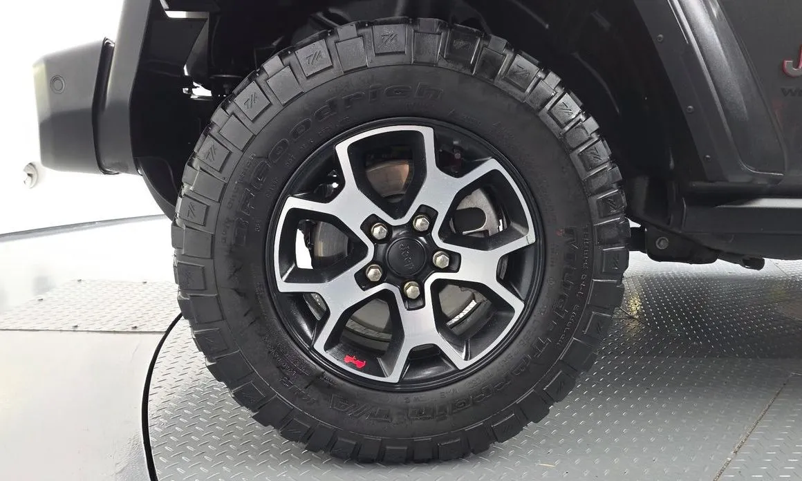 Jeep Wrangler — фото 9