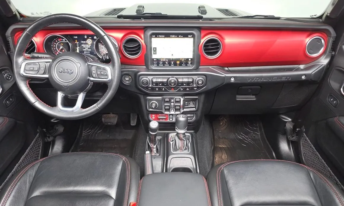 Jeep Wrangler — фото 10