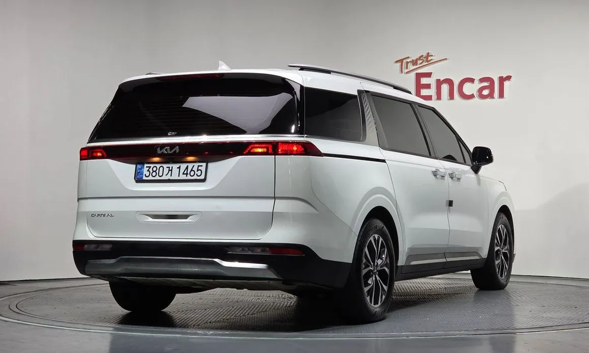 Kia Carnival — фото 2
