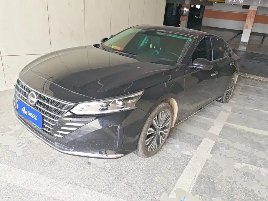 Nissan Teana — фото 1