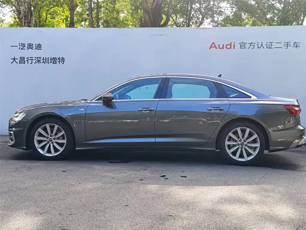 Audi A6L — фото 10