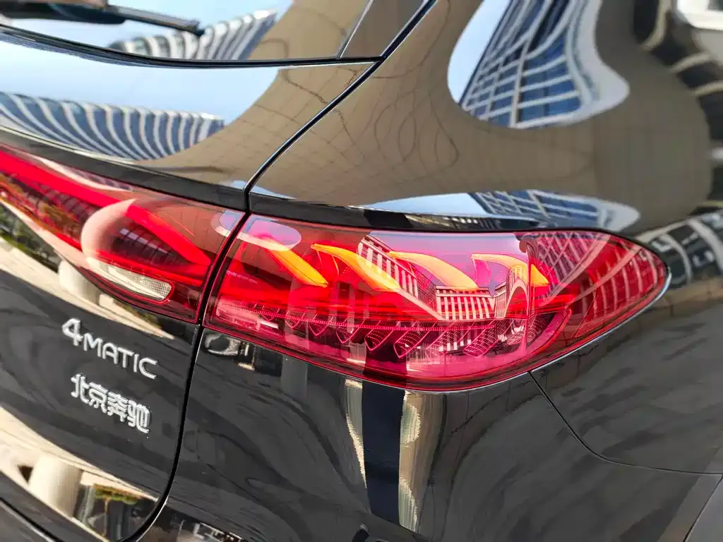 Mercedes-Benz EQE SUV — фото 3