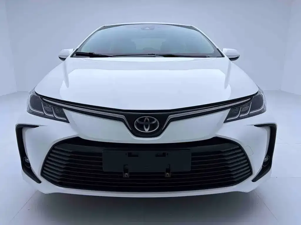 Toyota Corolla — фото 5