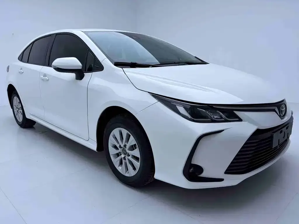 Toyota Corolla — фото 3