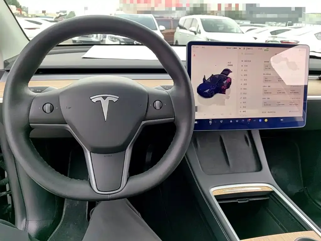 Tesla Model Y — фото 3