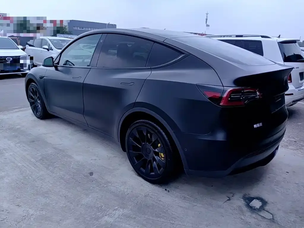Tesla Model Y — фото 2